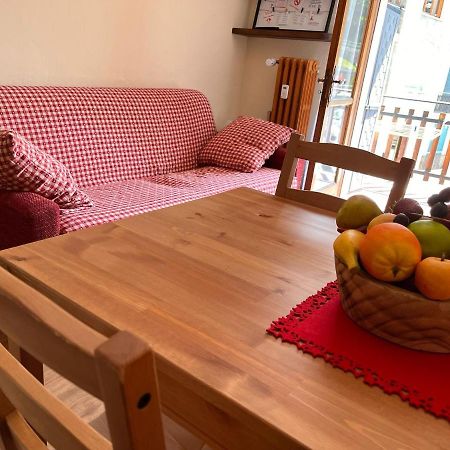 Il Piccolo Rifugio - Casa Valtournenche Apartment Bagian luar foto